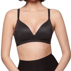 Volage Lingerie France black wireless bra 34 A